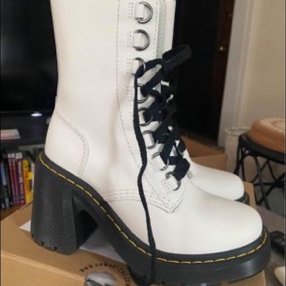 Dr. Martens Shoes - Doc Martins womens size 6 white leather platform heel boots